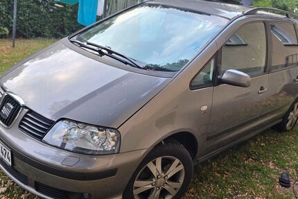 Seat Alhambra 227.000 km 3.999 € Herten 45699