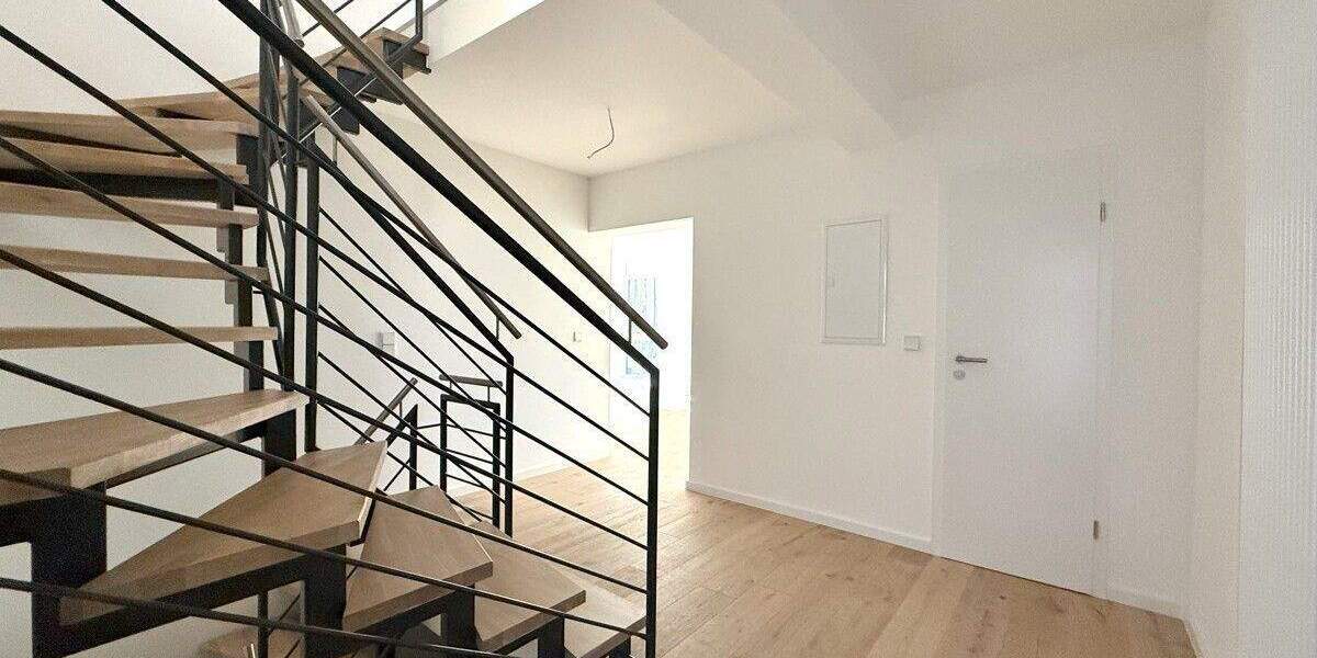 Reihenmittelhaus Hattingen Bredenscheid-Stüter - 5 Zimmer, 180 m&sup2;, 2.258&euro; | Angebot:25476452