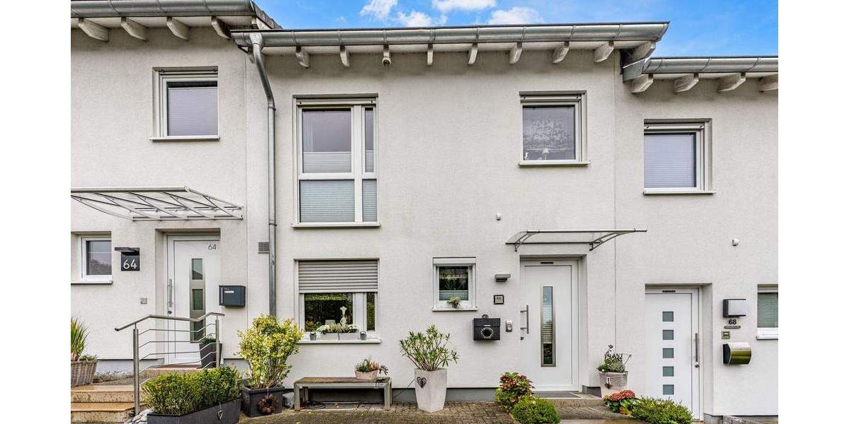 Modernes Familienglück in Hattingen-Holthausen - stilvolles Wohnen mit Garten, Terrasse und viel Raum zum Leben 4 zimmer