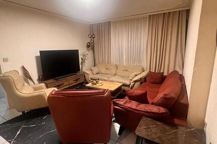 3,5 Zimmer Etagenwohnung mit Einbauküche Frisch Renoviert 3 zimmer