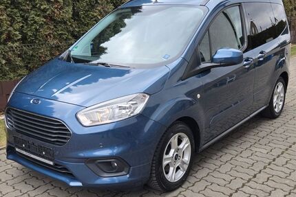 Ford Tourneo Courier 63.000 km 11.990 &euro; Hünxe 46569