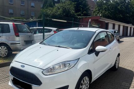 Ford Fiesta 131.000 km 4.900 &euro; Essen 45143