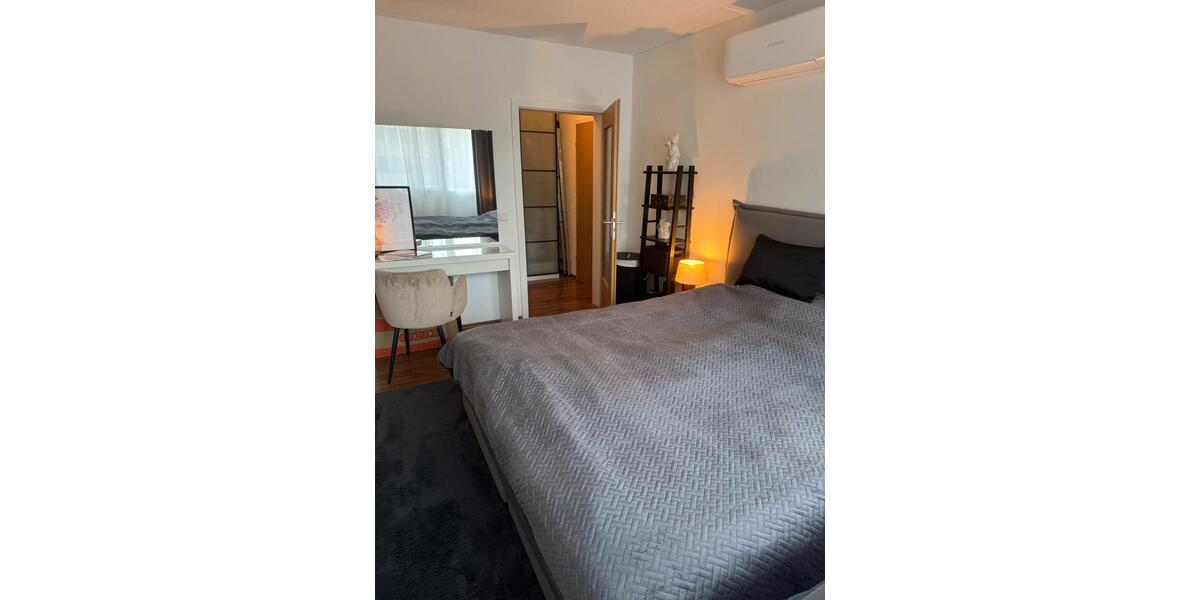 Helle 2-Zimmer-Wohnung mit Balkon, TG-Stellplatz & neuer Heizung 2 zimmer