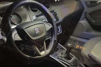 Seat Ibiza 126.608 km 3.300 &euro; Wuppertal 42283