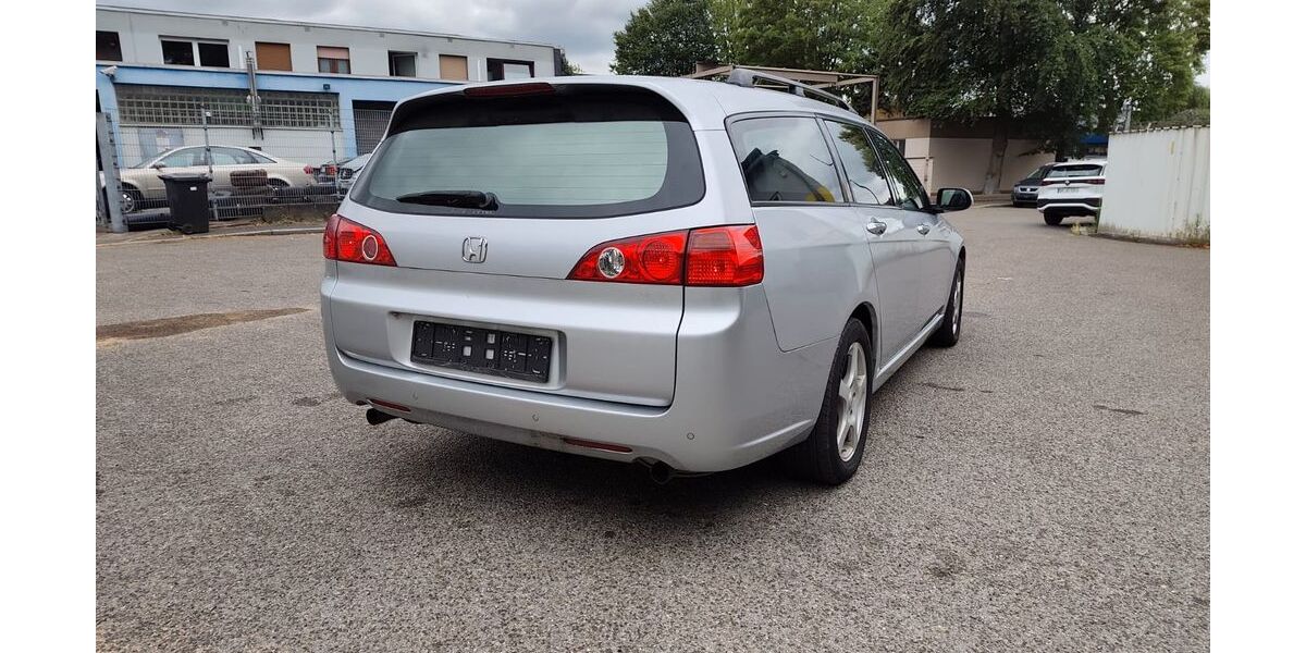 Honda Accord 185.759 km 5.799 &euro; ESSEN 45356
