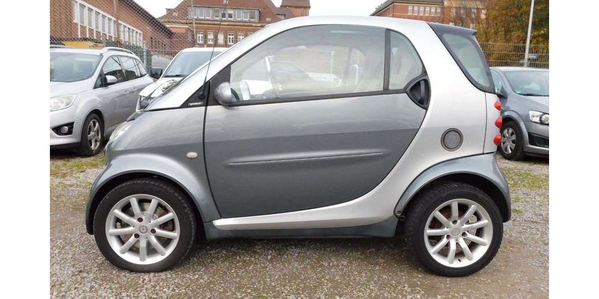 Smart forTwo 205.539 km 1.899 &euro; Mülheim an der Ruhr 45473