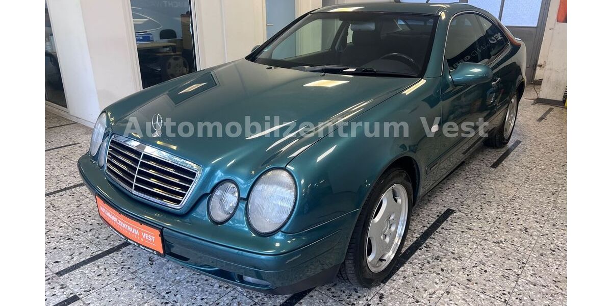 Mercedes-Benz CLK 200 179.000 km 2.990 &euro; Recklinghausen 45657