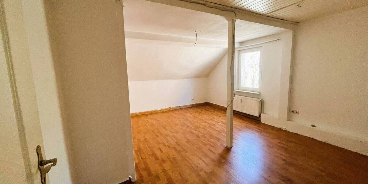 Etagenwohnung Mülheim an der Ruhr Styrum - 5 Zimmer, 111 m&sup2;, 170.000&euro; | Angebot:23982409