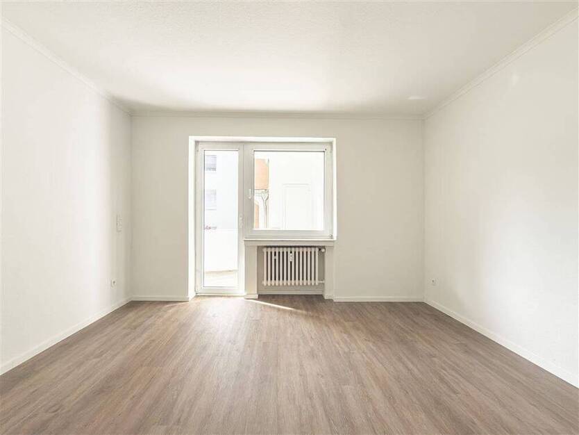LeerWohnung! 3-Zimmer-Wohnung in Toplage mit Loggia