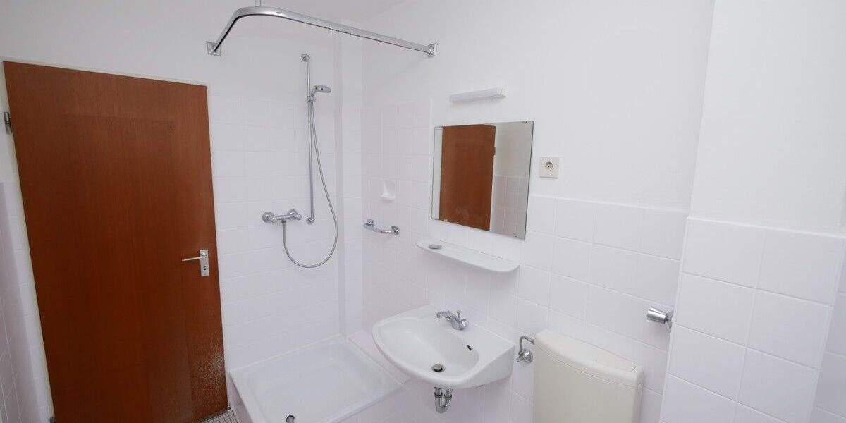 Wohnberechtigungsschein erforderlich! Gepflegte 3,5 Raum Etagenwohnung mit Balkon und Aufzug in Buer 3 zimmer