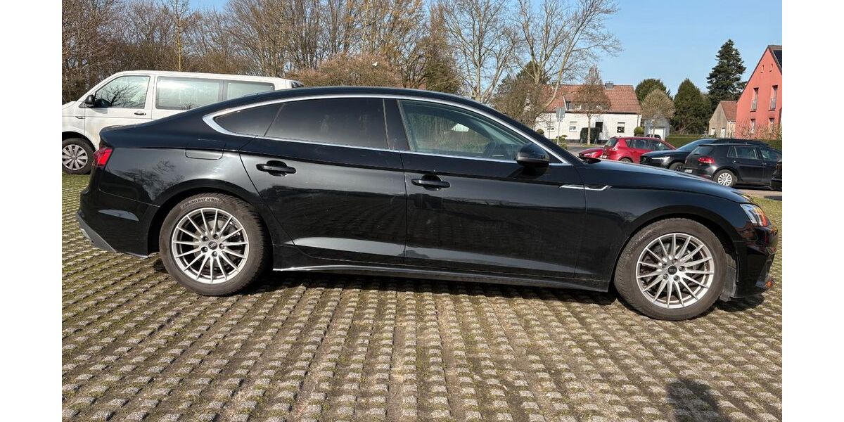Audi A5 173.600 km 19.992 &euro; Recklinghausen 45661
