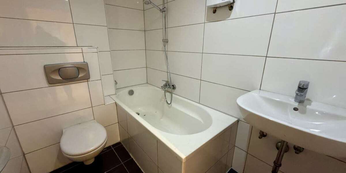 Attraktive 3,5-Zimmer-Wohnung im 2. Obergeschoss mit optionaler Garage - Etagenwohnung Essen Stadtbezirk III | Angebot:25537279