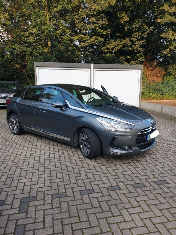 DS5