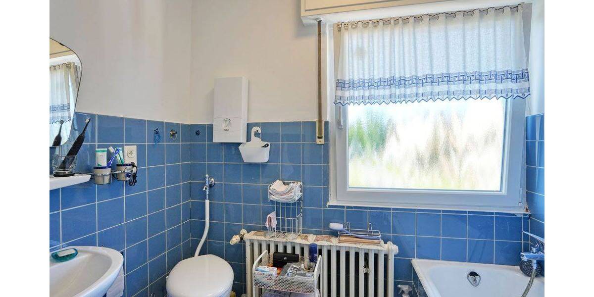 Familienfreundliche Doppelhaushälfte auf großem Erbpachtgrundstück in Stadtgarten-Nähe 6 zimmer