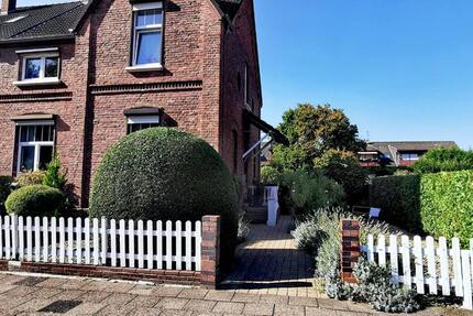 Haus Duisburg Essenberg - 5 Zimmer, 140 m&sup2;, 450.000&euro; | Angebot:24690612