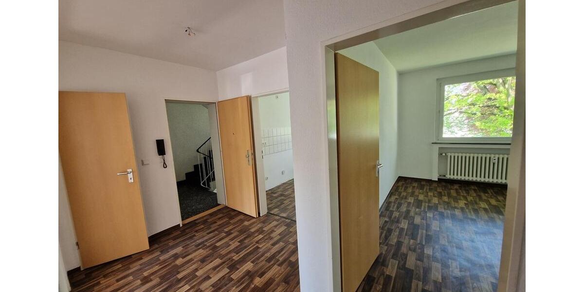 Etagenwohnung Duisburg Mittelmeiderich - 3.5 Zimmer, 71 m&sup2;, 583&euro; | Angebot:26329901