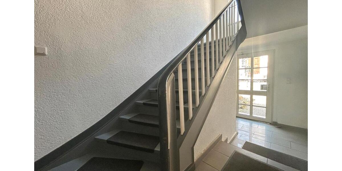 Eigentumswohnung EG Altbau 4,5 Zi. Garten Stadtnah 4.5 zimmer