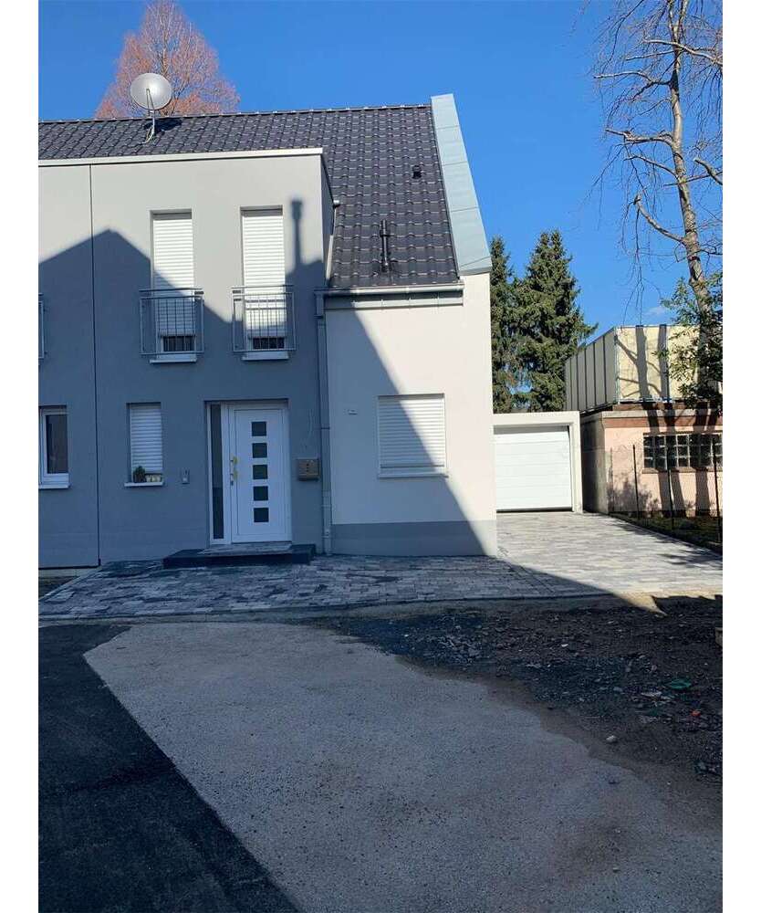 Haus zum Kaufen in Duisburg 569.000 € 116 m²