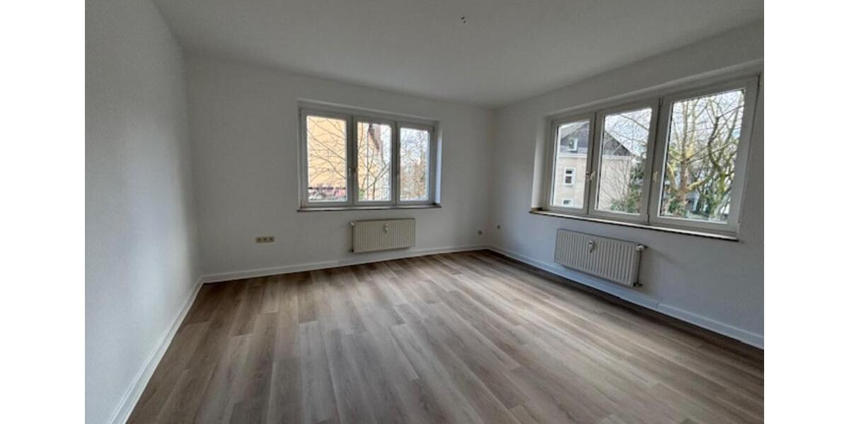 Etagenwohnung Essen Stadtbezirk II - 2 Zimmer, 63 m&sup2;, 690&euro; | Angebot:25305662