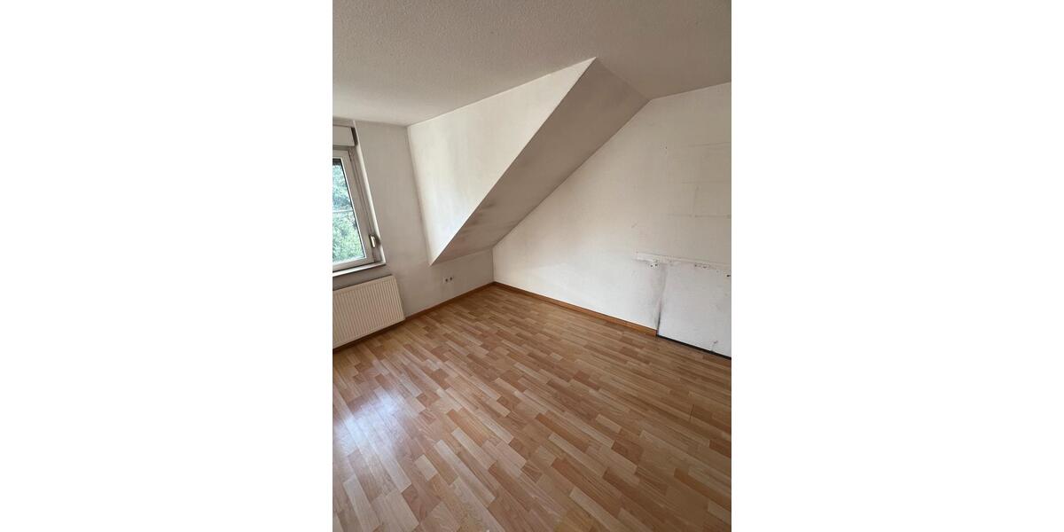 Dachgeschoßwohnung Dortmund Eving - 3 Zimmer, 65 m&sup2;, 700&euro; | Angebot:25443996