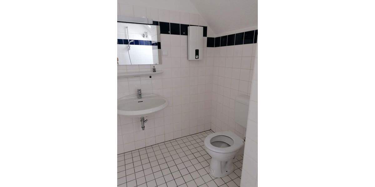 Etagenwohnung Essen Frohnhausen - 3 Zimmer, 93 m&sup2;, 700&euro; | Angebot:25659267