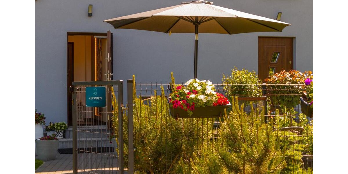 Haus und Gästehaus zum Verkauf im Küstenviertel Grzybowo 18 zimmer