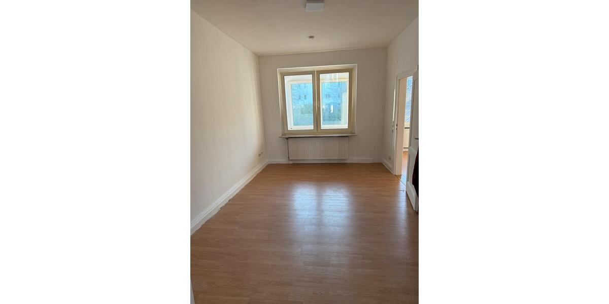Dachgeschoßwohnung Wuppertal Gemarkung Langerfeld - 2 Zimmer, 65 m&sup2;, 450&euro; | Angebot:25421967