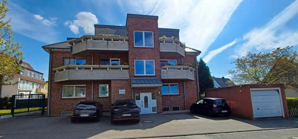 Dachgeschoßwohnung Herne Wanne-Bickern - 3.5 Zimmer, 87 m&sup2;, 900&euro; | Angebot:26165943