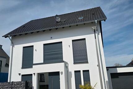 Haus Datteln - 10 Zimmer, 240 m&sup2;, 830.000&euro; | Angebot:27301304