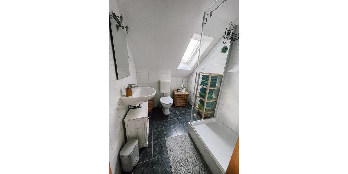 Reihenhaus Essen Stadtbezirk VI - 5 Zimmer, 127 m&sup2;, 1.970&euro; | Angebot:25307308