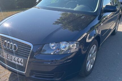 Audi A3 124.000 km 2.695 &euro; Mülheim an der Ruhr 45472