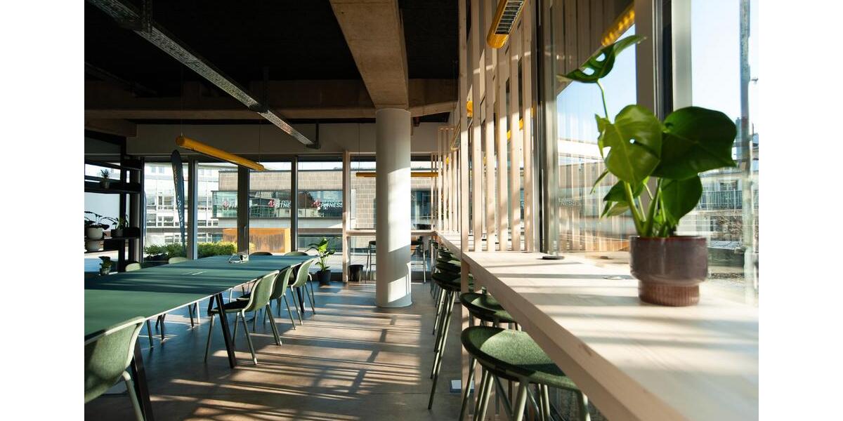 Vierer Büro mit Balkon – flexibel, möbliert, 247 Studio One zimmer