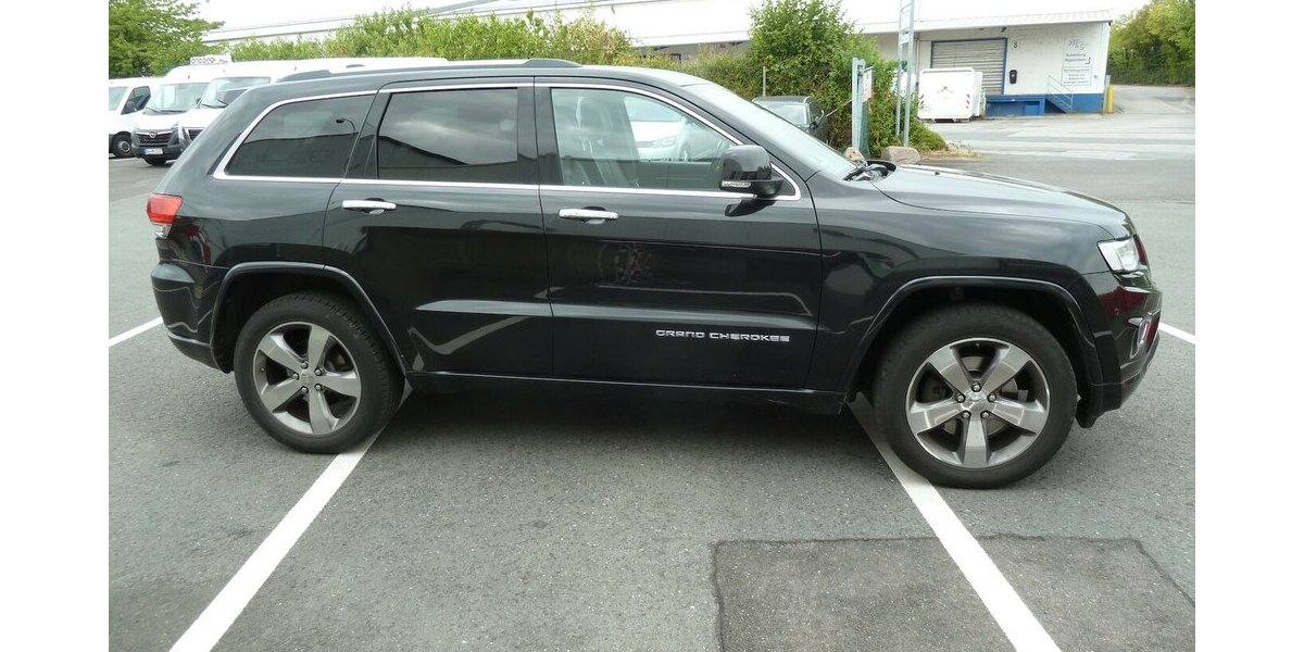 Jeep Grand Cherokee 3.0 CRD Overland Leder Navi Alu20´´ 150.000 km 12.900 &euro; Ratingen 40885
