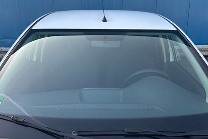 Dacia Sandero 123.203 km 5.200 &euro; Oberhausen 46149