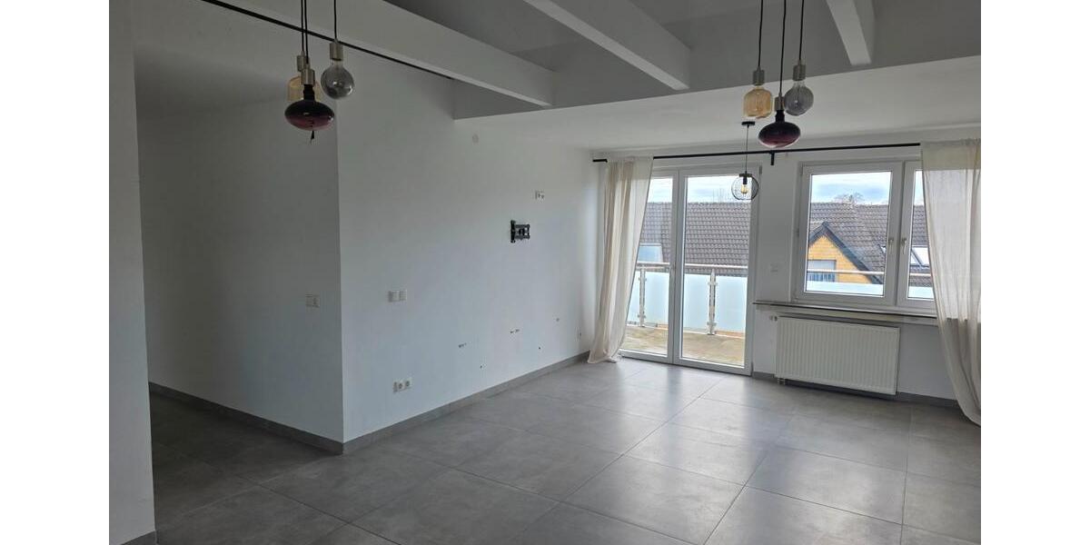 Dachgeschoßwohnung Oberhausen Biefang - 3.5 Zimmer, 96 m&sup2;, 930&euro; | Angebot:26322256