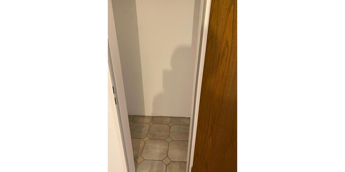 Etagenwohnung Duisburg Mittelmeiderich - 1 Zimmer, 75 m&sup2;, 488&euro; | Angebot:26382966