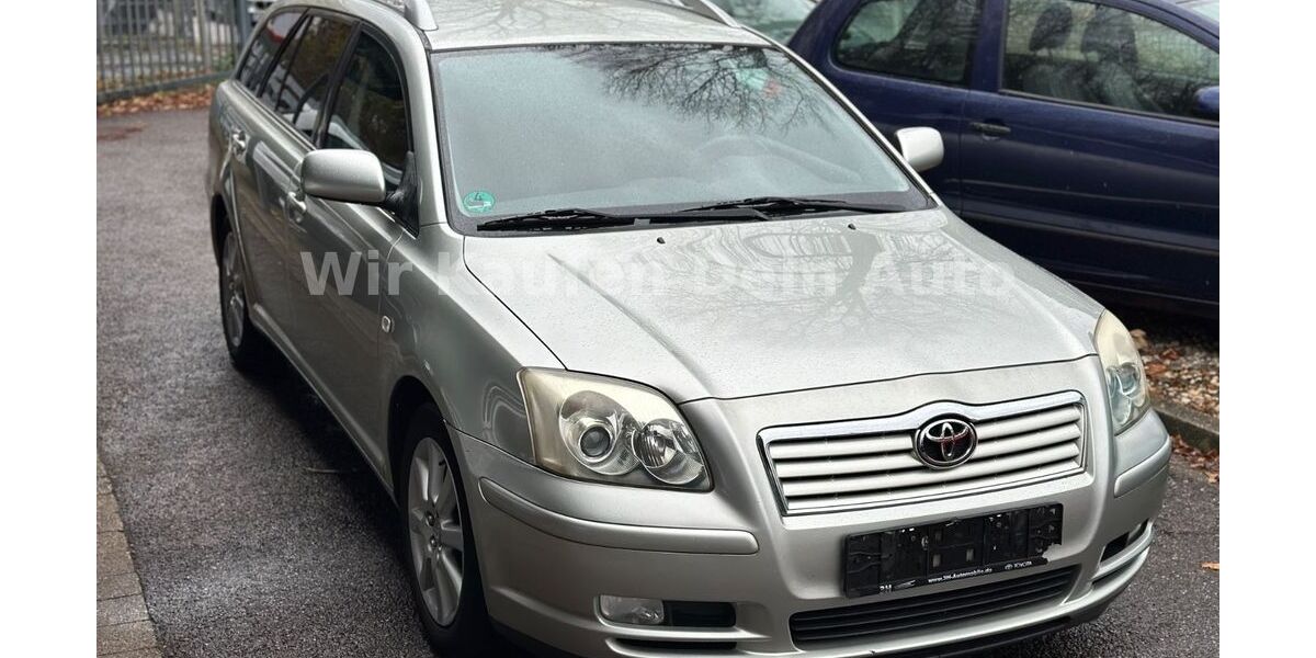 Toyota Avensis 146.000 km 3.990 &euro; Essen 45145