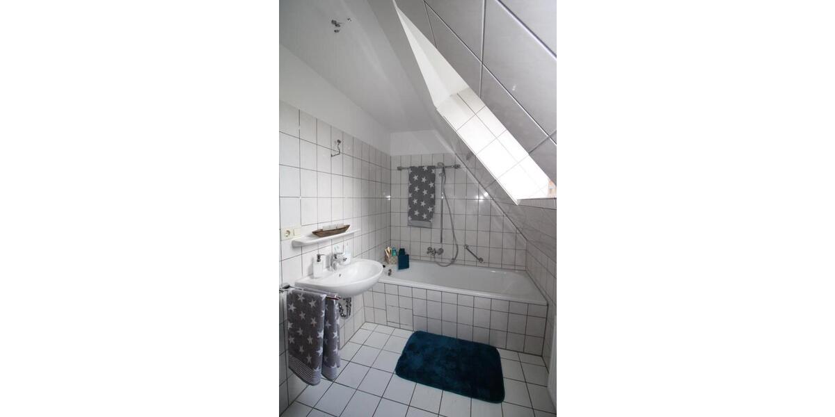 Dachgeschoßwohnung Marl - 3.5 Zimmer, 71 m&sup2;, 425&euro; | Angebot:24594438