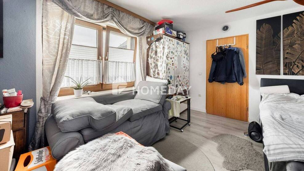 Einfamilienhaus mit Einliegerwohnung, großem Grundstück und vielseitigen Nutzungsmöglichkeiten 8 zimmer