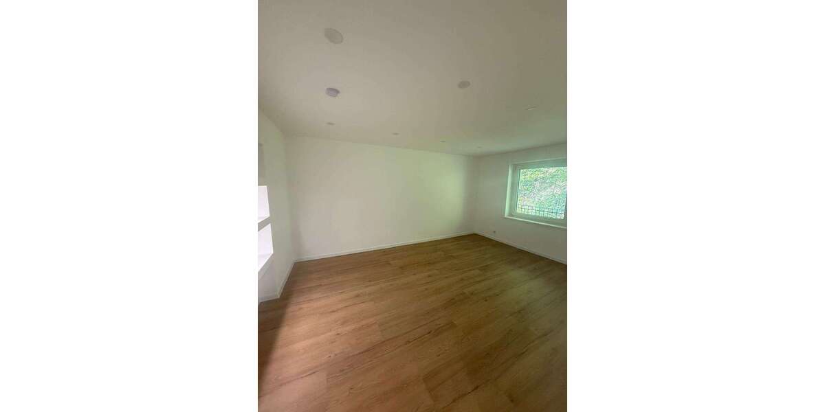 Etagenwohnung Wuppertal Friedrichsberg - 2 Zimmer, 69 m&sup2;, 700&euro; | Angebot:26418034