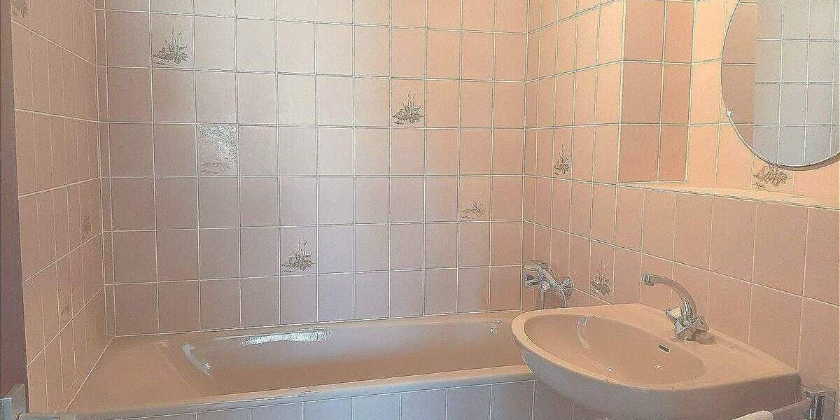 Etagenwohnung Duisburg Buchholz - 3 Zimmer, 81 m&sup2;, 650&euro; | Angebot:25338740