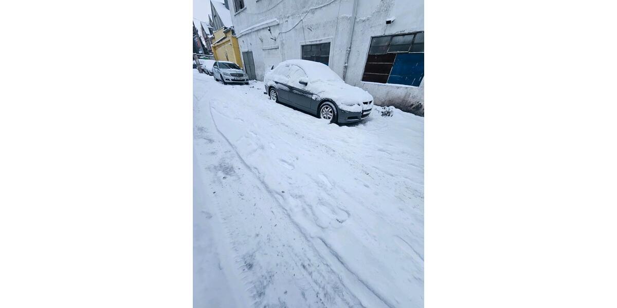 Kfz stellplätze auto Werkstatt Halle Lackierer korrasorie bauer zimmer