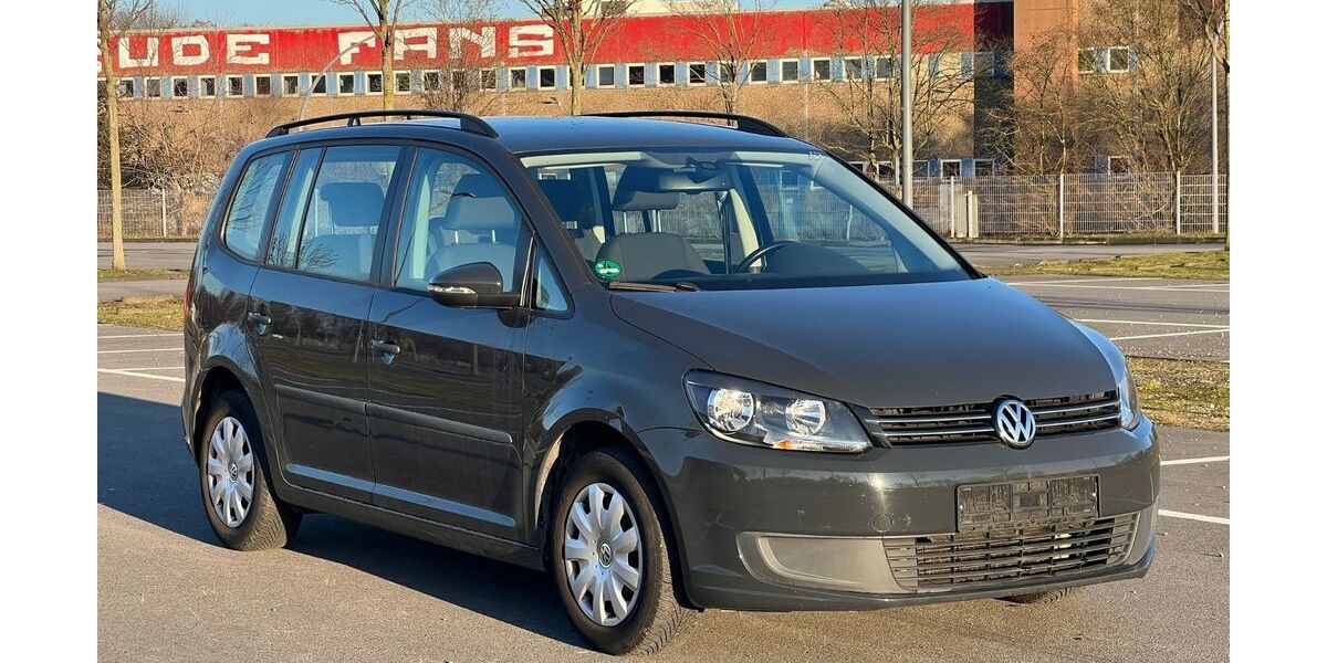 VW Touran 126.200 km 6.490 &euro; Essen 45356