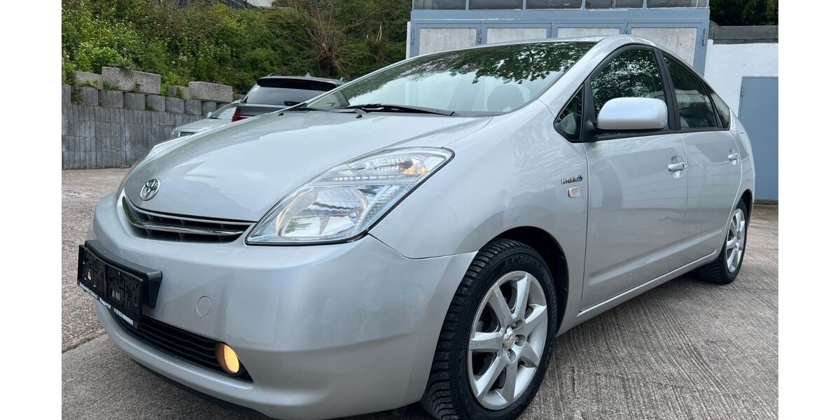 Toyota Prius 162.000 km 5.999 &euro; Wuppertal 42277