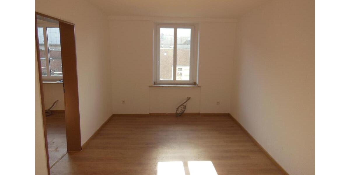 3 Zimmer-Dachgeschosswohnung (4. OG) Wuppertal-Elberfeld 3 zimmer