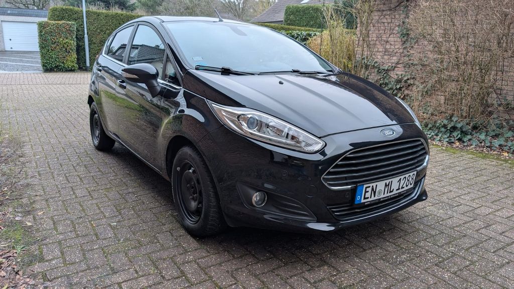 Ford Fiesta 180.500 km 4.500 &euro; Hünxe-Drevenack 46569