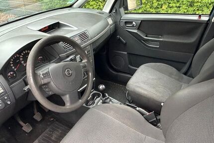 Opel Meriva 190.000 km 2.450 € Essen 45329