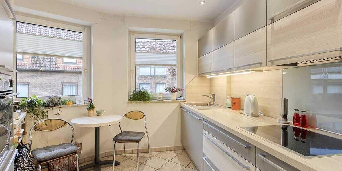 Wohlfühlwohnung im Zentrum von Ratingen: Helle 3-Zimmer-Wohnung mit Südwest-Balkon 3 zimmer