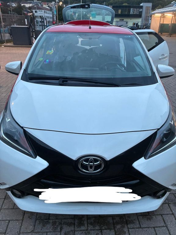 Toyota Aygo (X) 89.786 km 4.999 € Hagen 58095