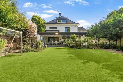 Haus zum Kaufen in Gelsenkirchen 709.000 € 257 m² 7.5 zimmer